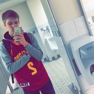 Meet your Posher, Matthew