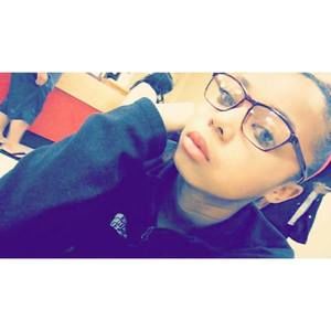 Meet your Posher, Lea'lani