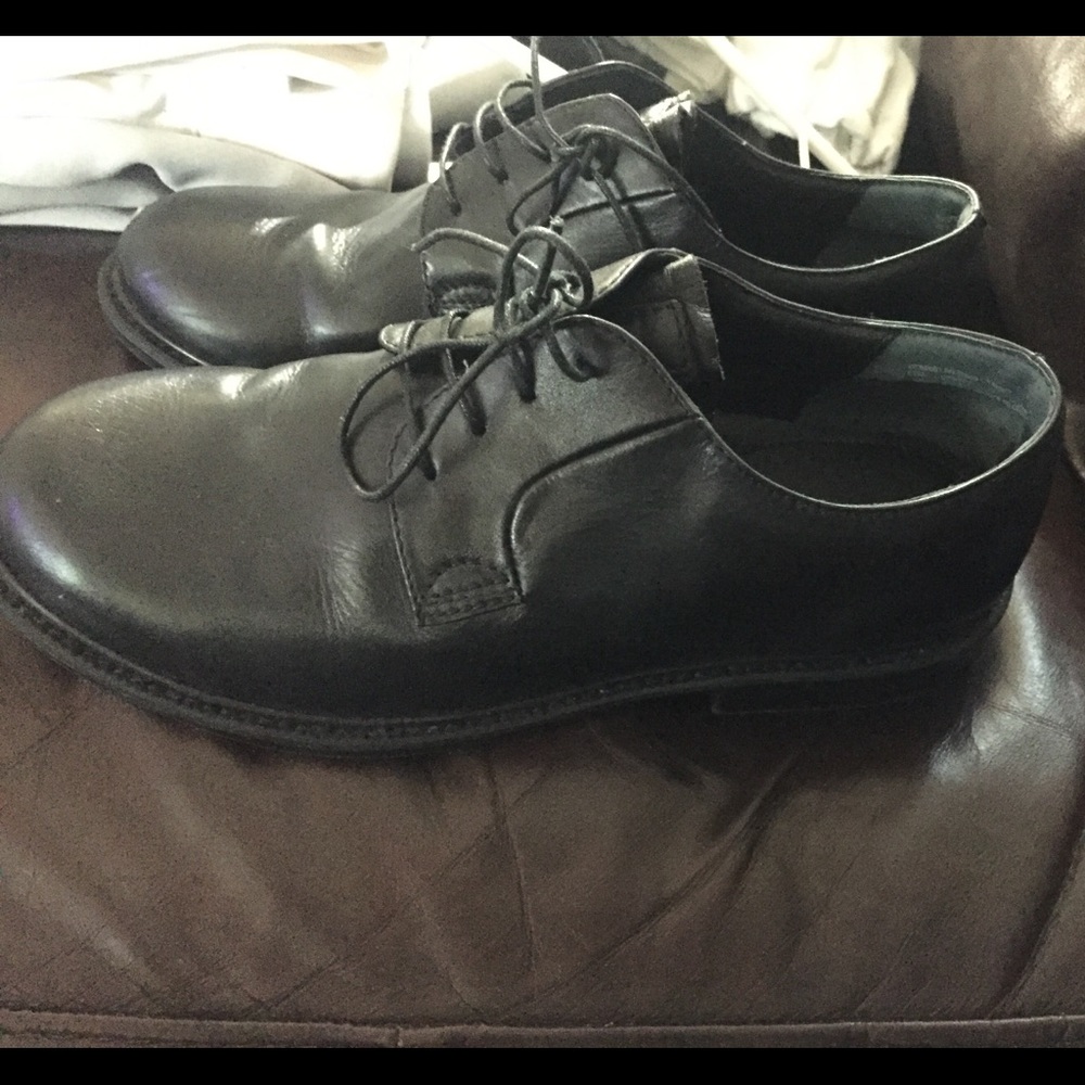 Black shoes worn once for 5th grade graduation