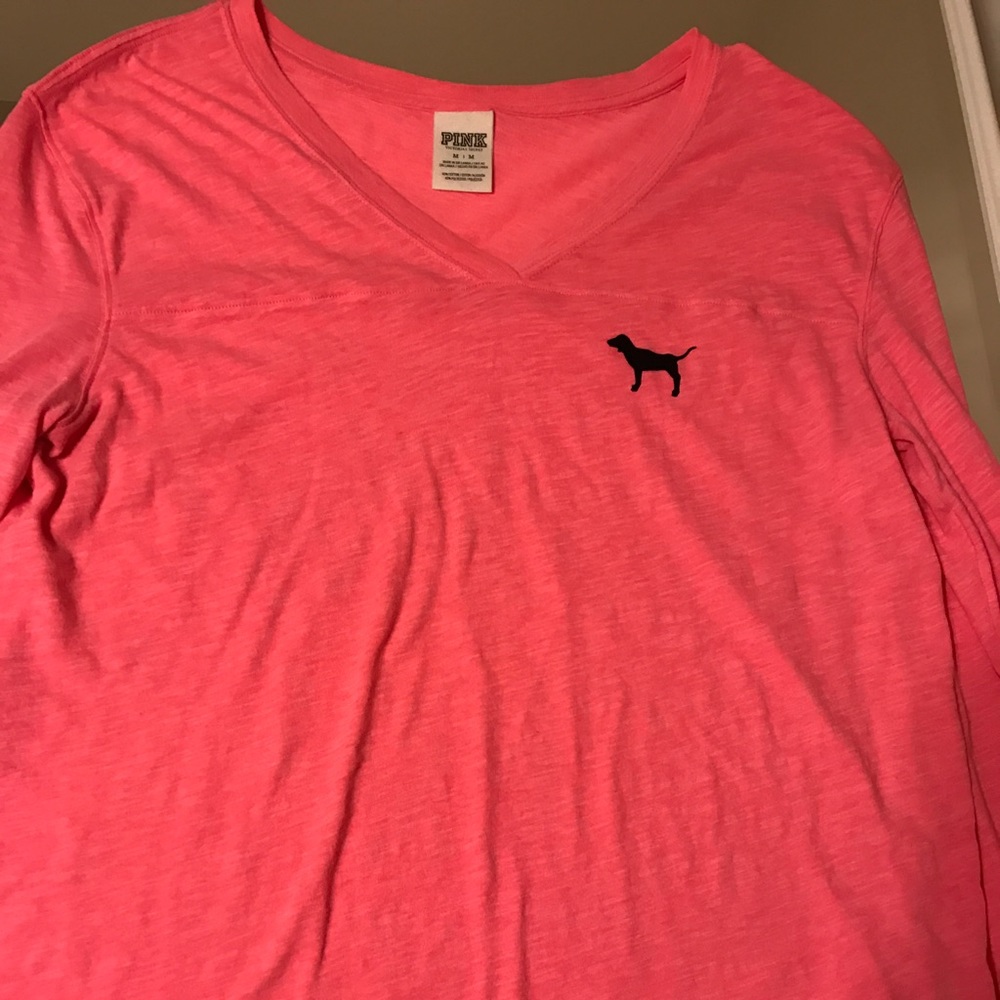 PINK long sleeve v neck to shirt