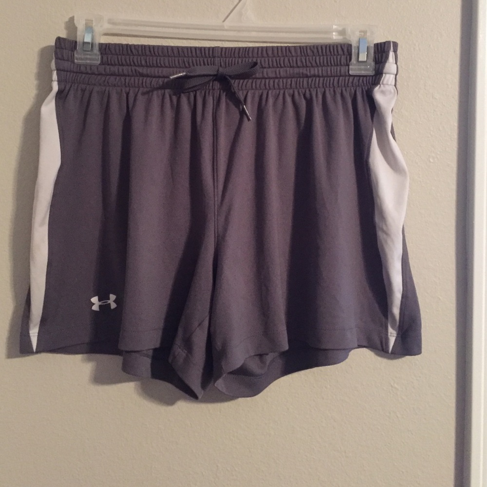 Under Armour Gray Athletic Loose Fit Short