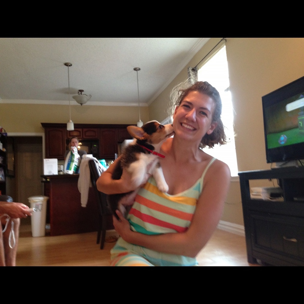 Meet your Posher, Caitlin