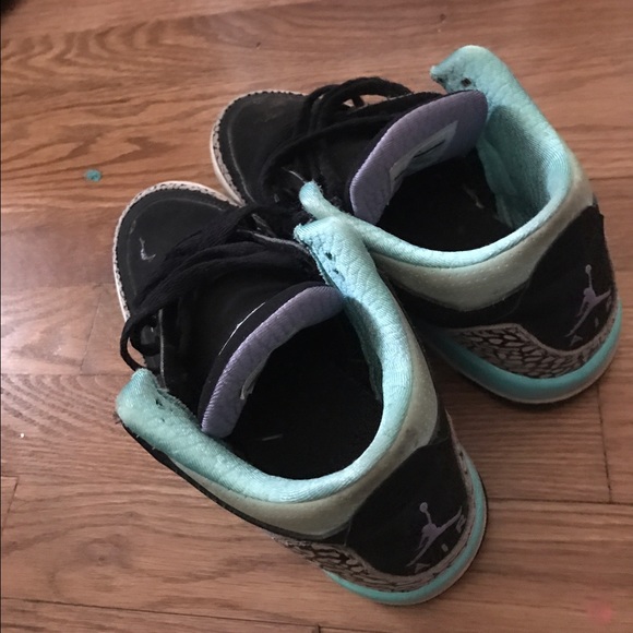 Jordan 3 - Picture 3 of 3