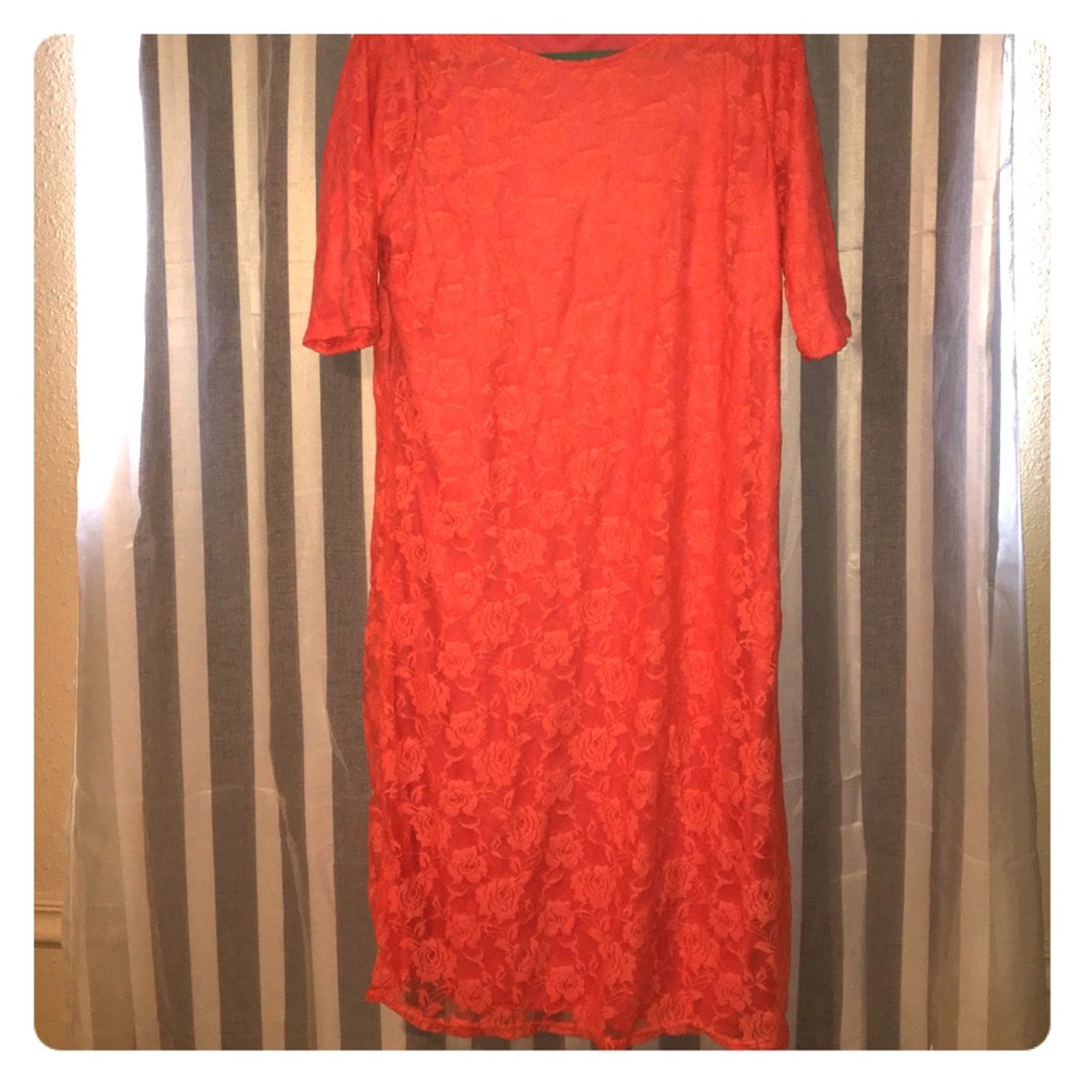 Never worn, beautiful coral dress!