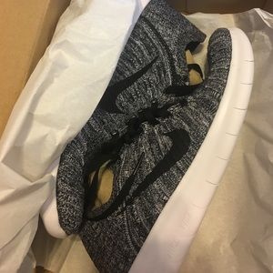 Nike free run flyknit