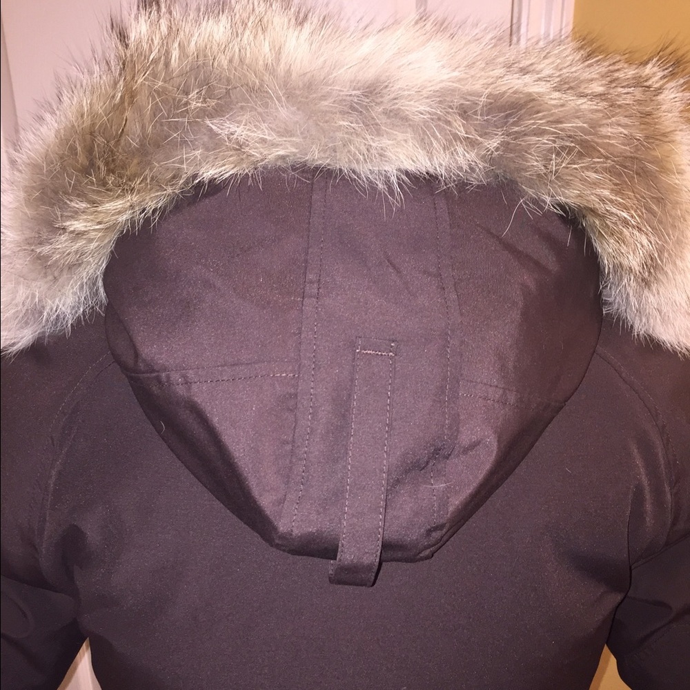 AUTHENTIC CANADA GOODE JACKET. ONLY USED ONCE.