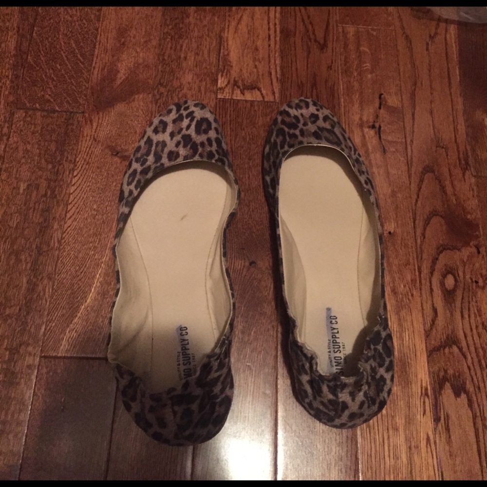 Leopard flats