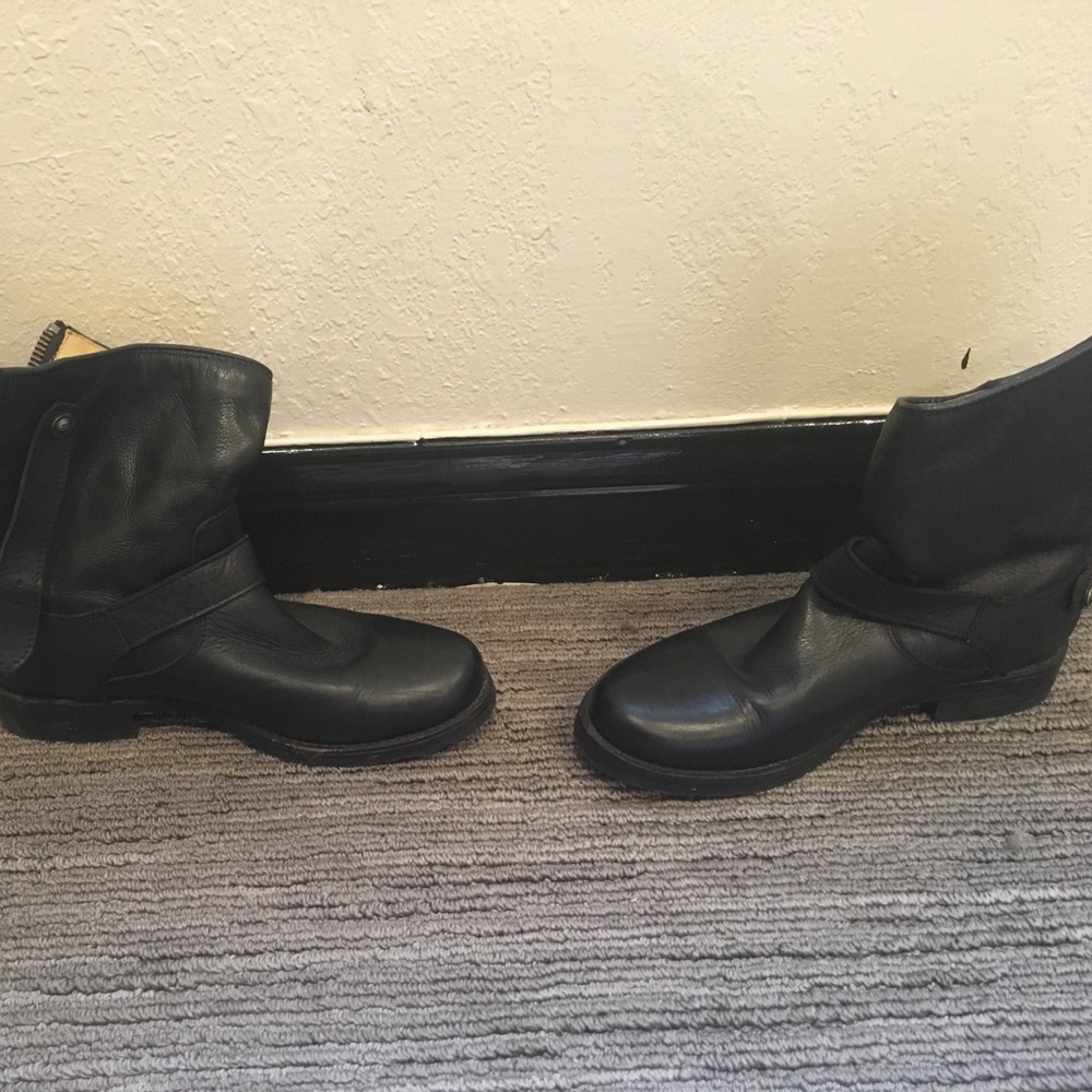 Frey boots