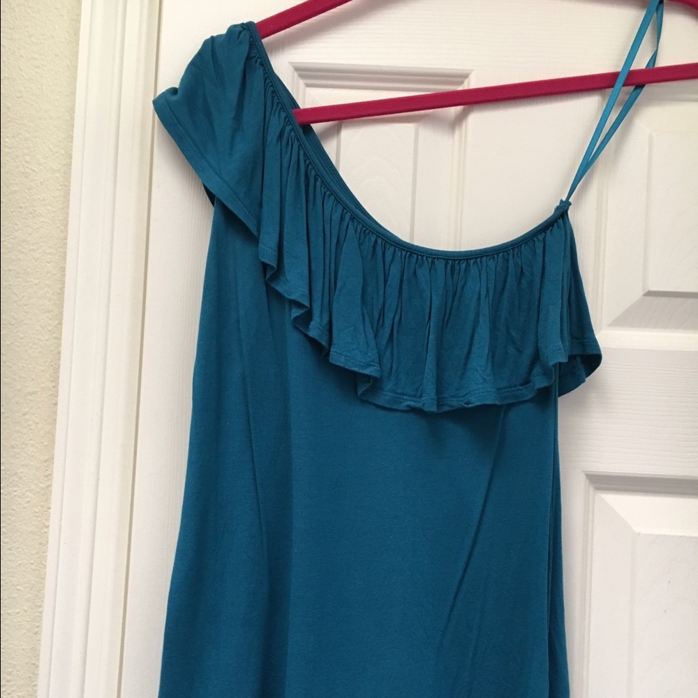 🌸Spring Sale🌸 Mossimo ruffle one shoulder tank