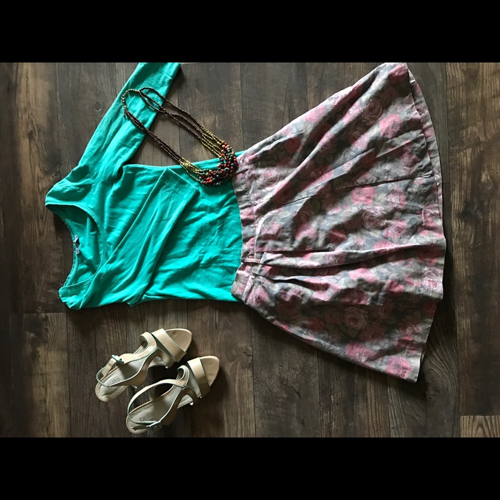 SOLD Green/Blue Elbow Sleeve Shirt