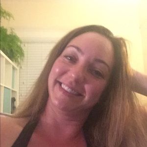 Meet your Posher, Sherry