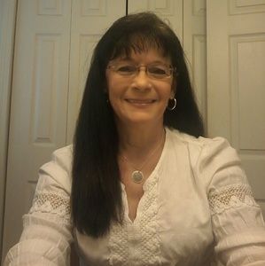 Meet your Posher, Angelia