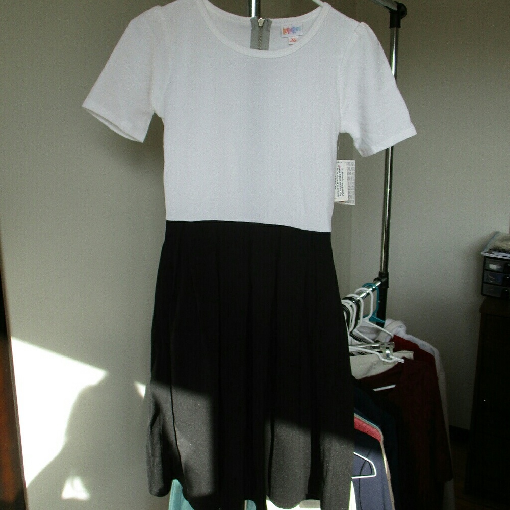 LuLaRoe *brand new* black and white dress
