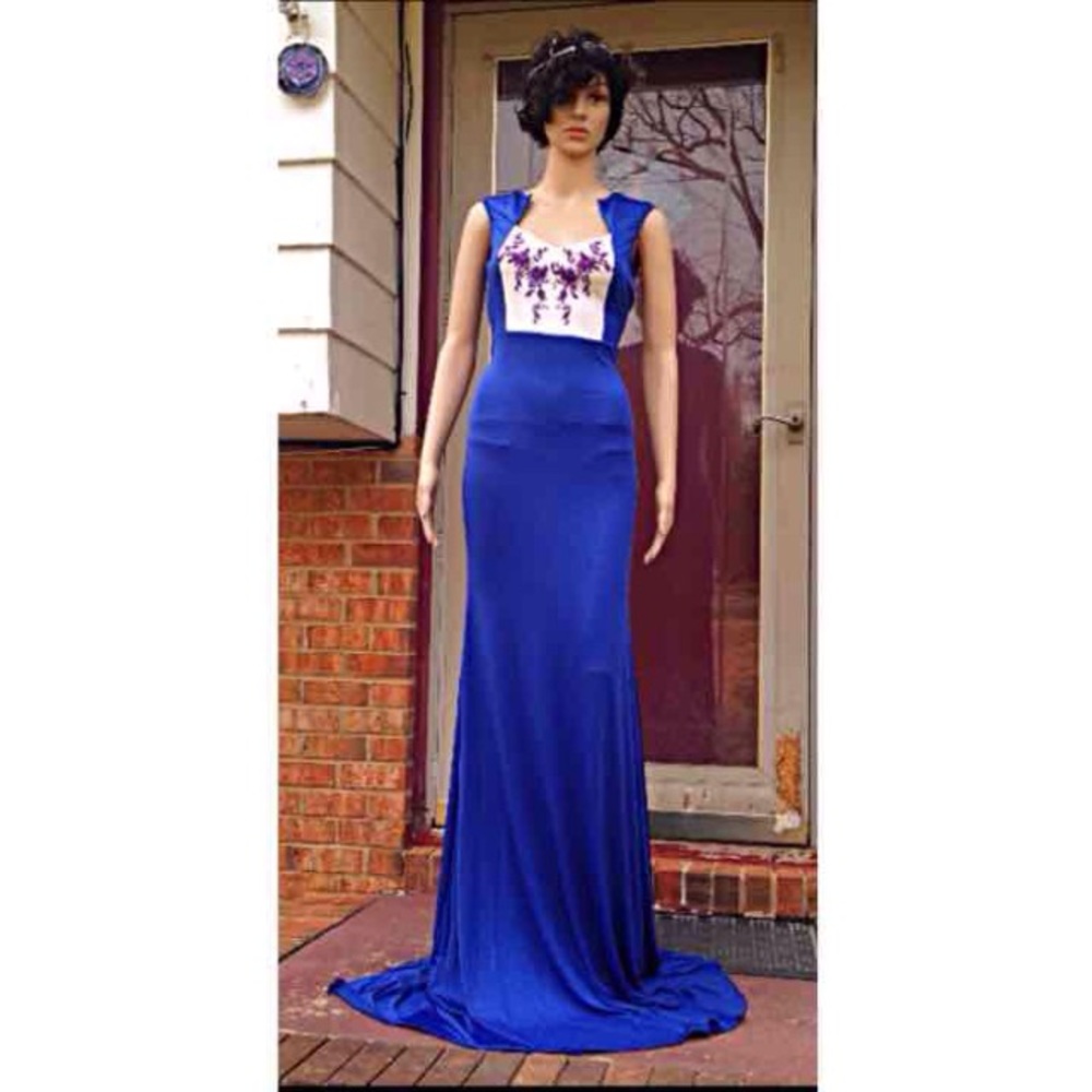 FORMAL PROM WEDDING ELEGANTLY LONG GOWN