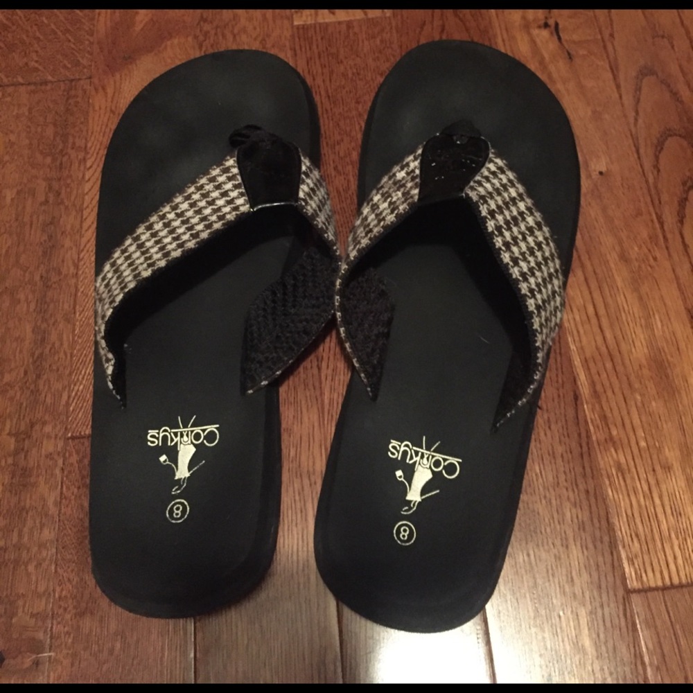 Houndstooth flip flops