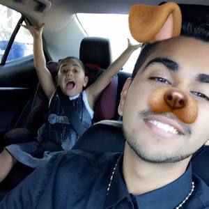 Meet your Posher, Luis