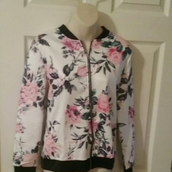 Spring floral jacket - Picture 2 of 2