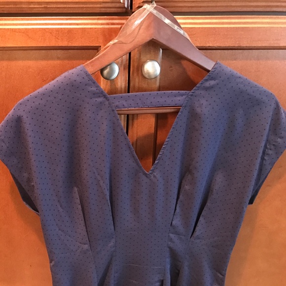 Pin up style dress. - Picture 3 of 5