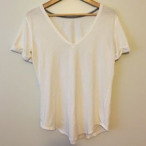 Lululemon v-neck tee