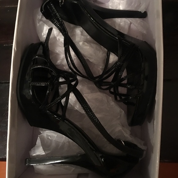 SOLD Forever 21 Sandals - Picture 6 of 7