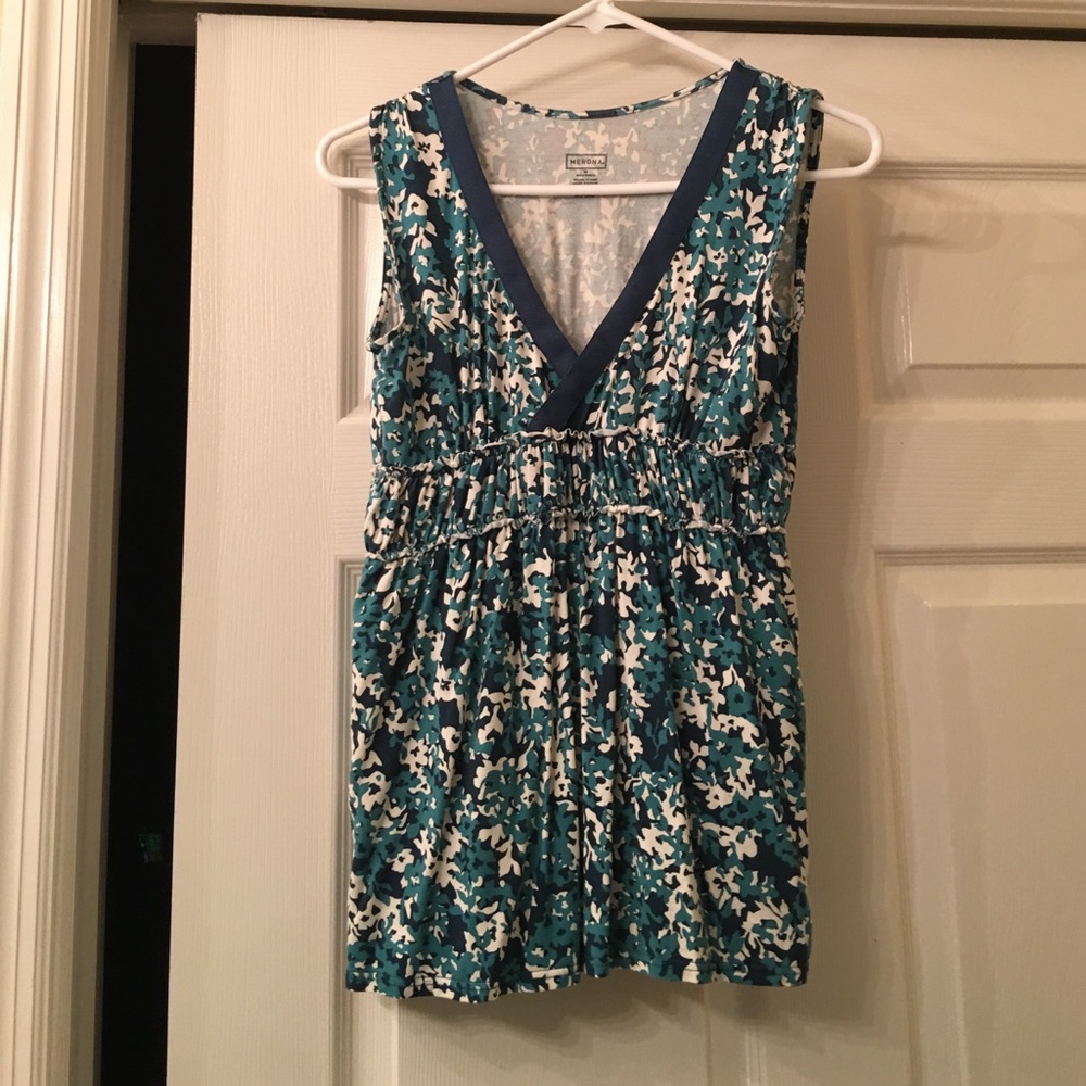 Blue and cream preloved shirt