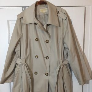 Trench coat
