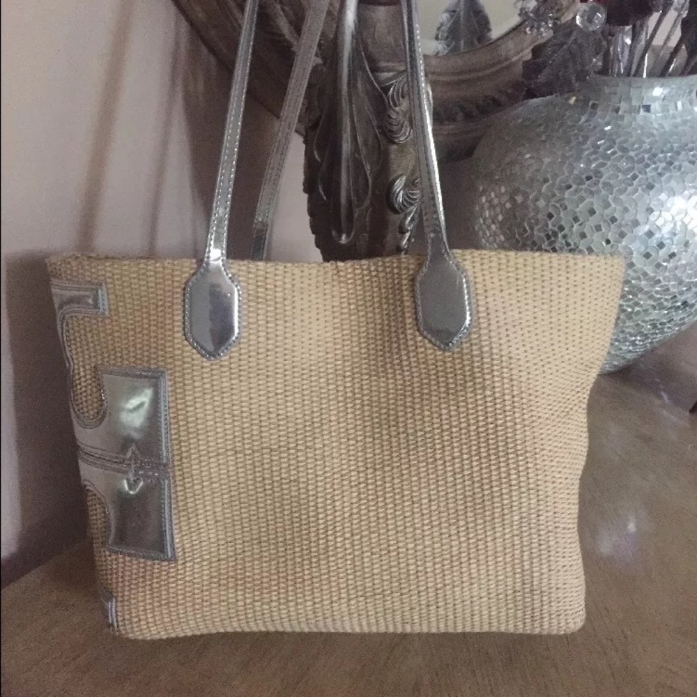 Tory burch straw bag authentic