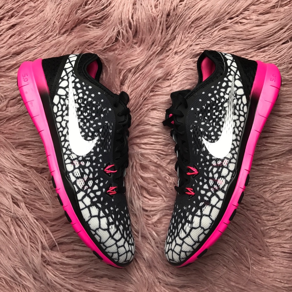 NWT Nike free print silver swoosh - Picture 4 of 6