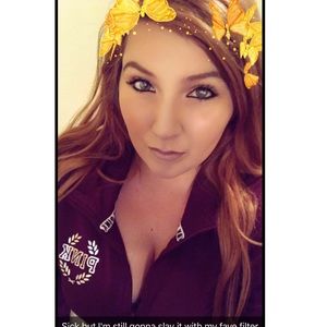 Meet your Posher, Kayla