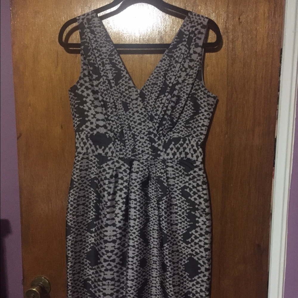 Banana Republic Silk printed dress - Size 6