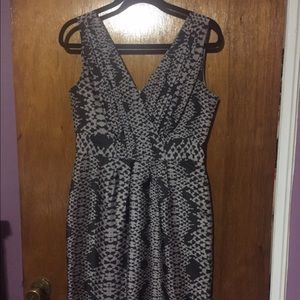 Banana Republic Silk printed dress - Size 6