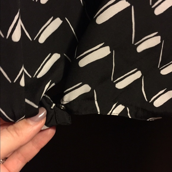 BCBGeneration top - Picture 3 of 4