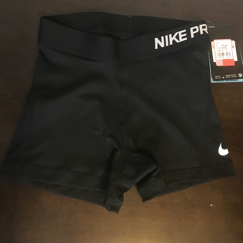 NIKE PRO SHORTS