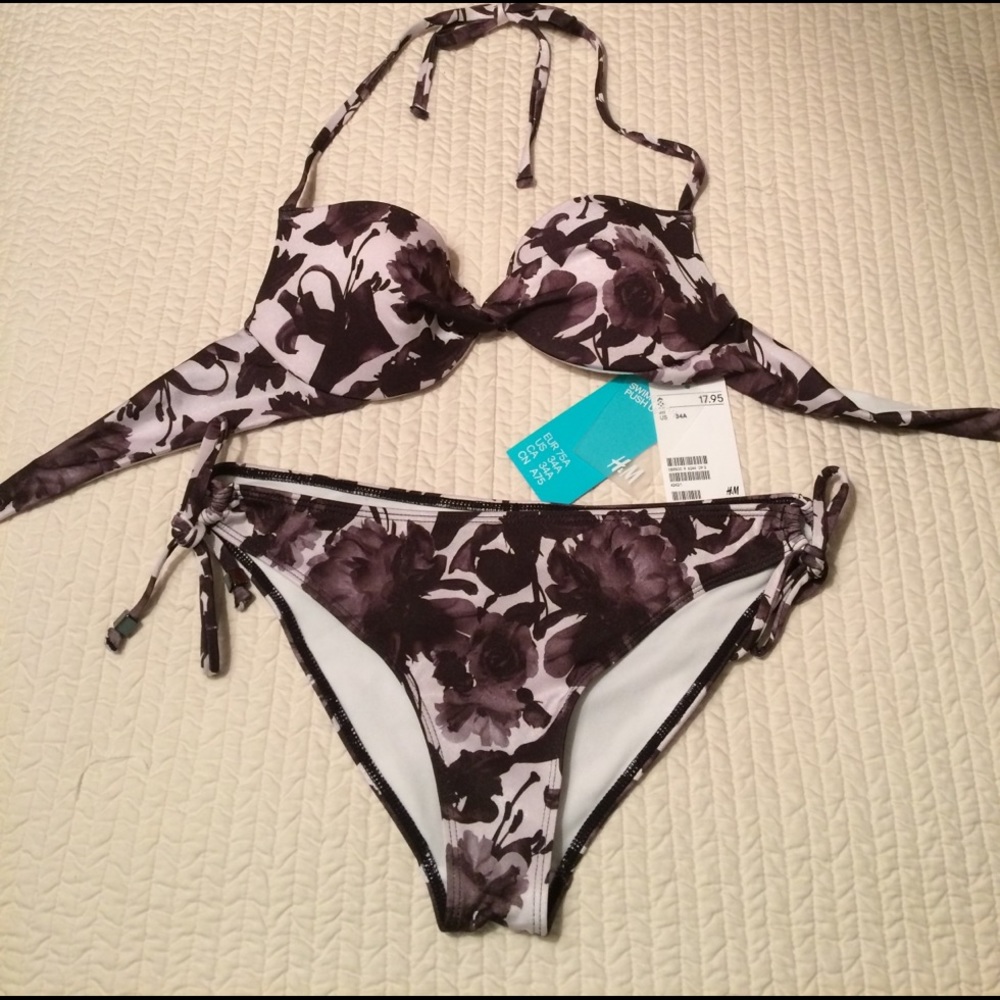 NWT RePosh! Adorable Swimsuit