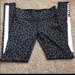 Victoria's Secret pink ultimate leggings