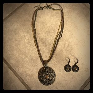 Lia Sophia necklace set