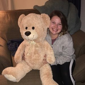 Meet your Posher, Katelyn