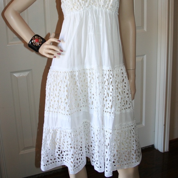 🌾BCBG MaxAzria WHITE SUMMER DRESS 🌻 - Picture 2 of 6