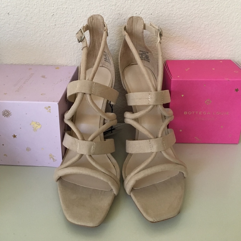BRAND NEW WITH TAGS Zara nude sandal heels