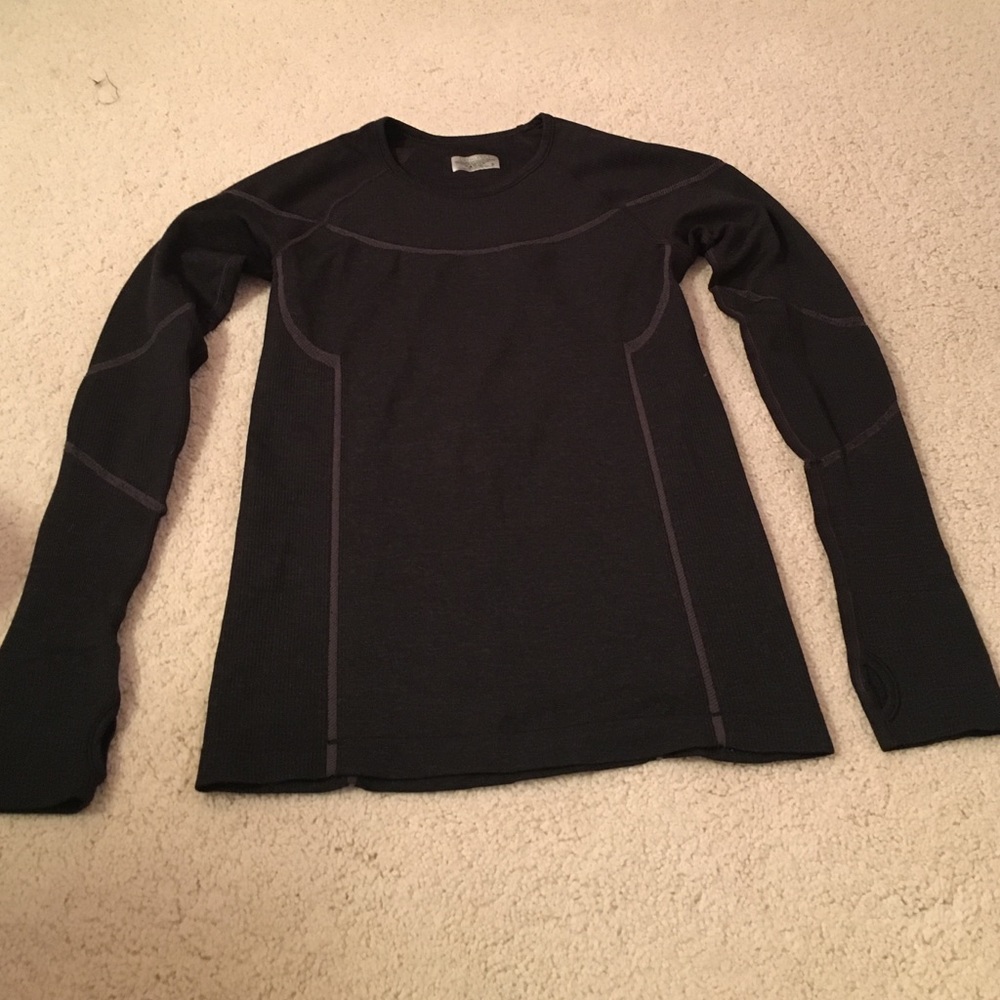 Athleta Long Sleeved