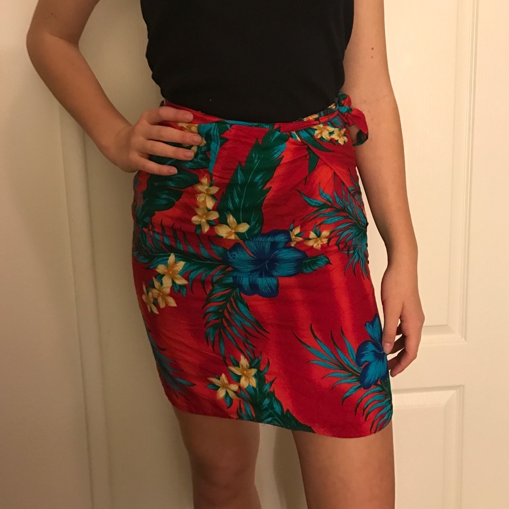 Hawaiian print wrap skirt