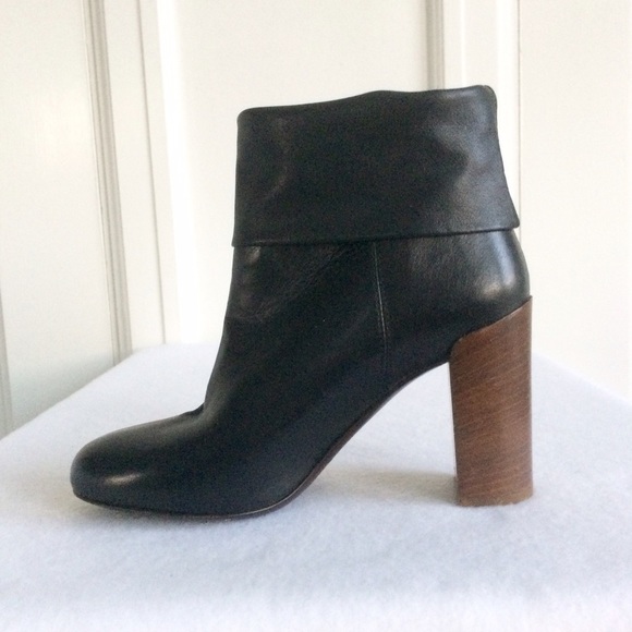 Vince Chase Italian Leather Boots - Picture 6 of 8