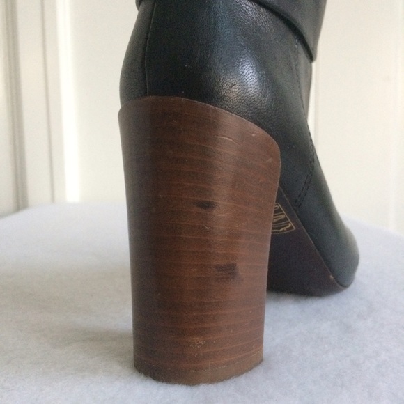 Vince Chase Italian Leather Boots - Picture 7 of 8