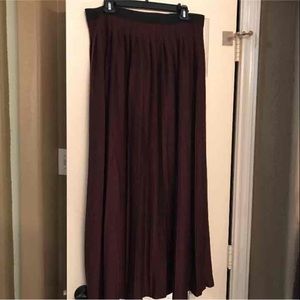 Ann Taylor Loft maxi pleated skirt