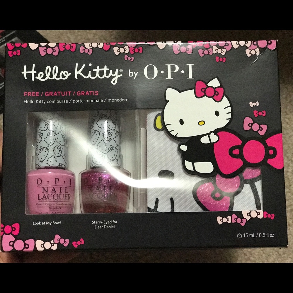 Hello Kitty by OPI comes with the bag.