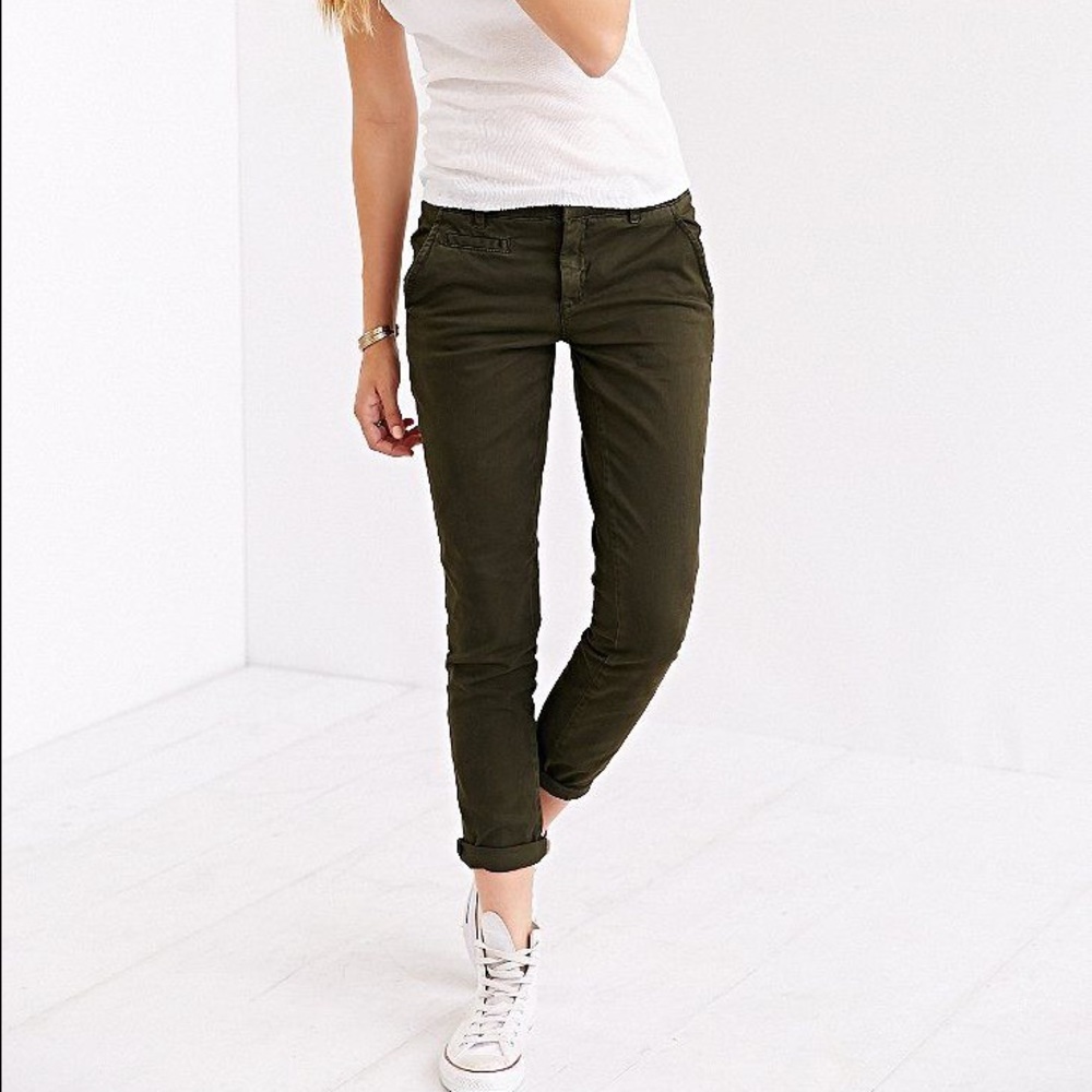 urban outfitters cole chino pants in khaki green