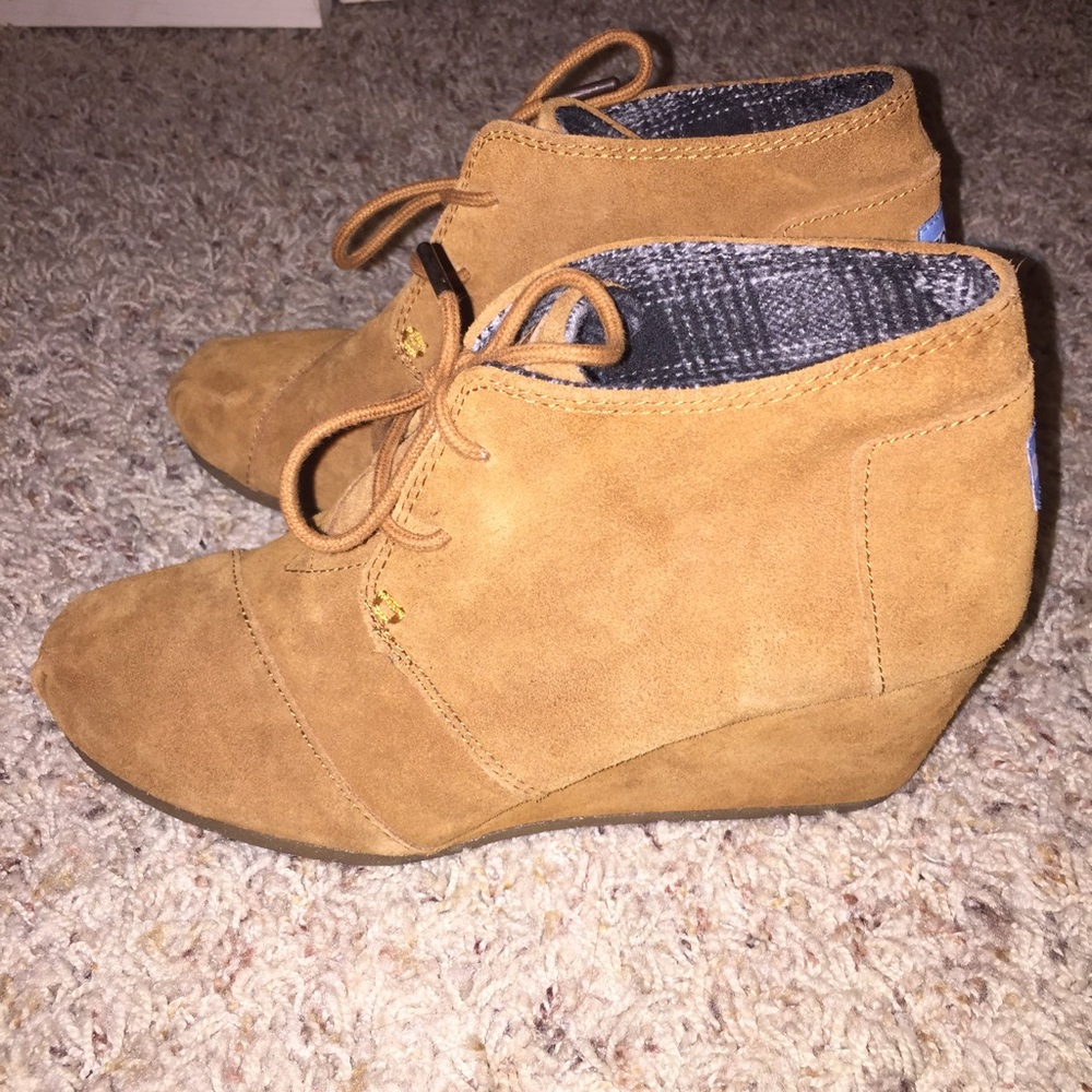 Toms wedge booties