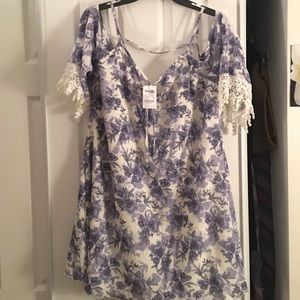NWT! Sun dress with cold shoulder and lace detail