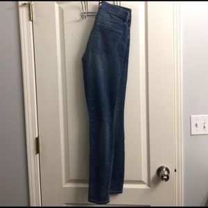 Gap Resolution True Skinny Jeans