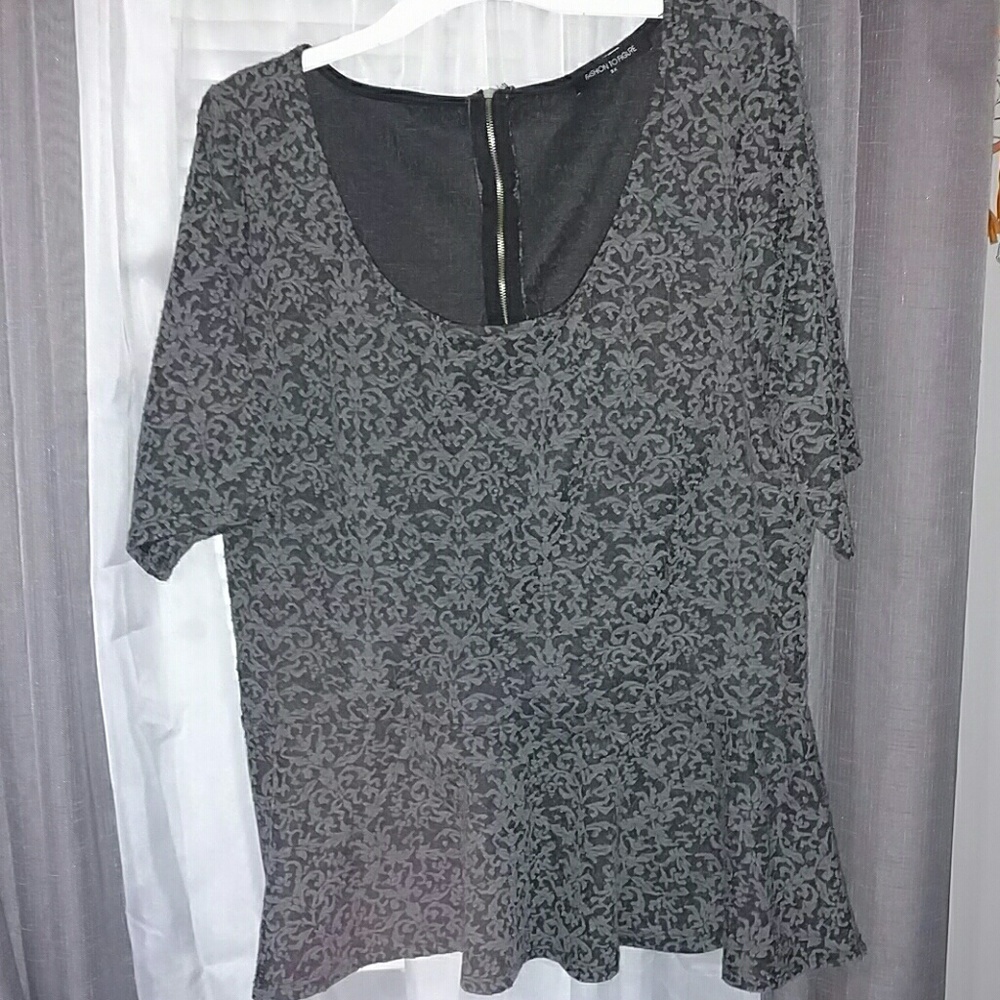 Half sleeve peplum top